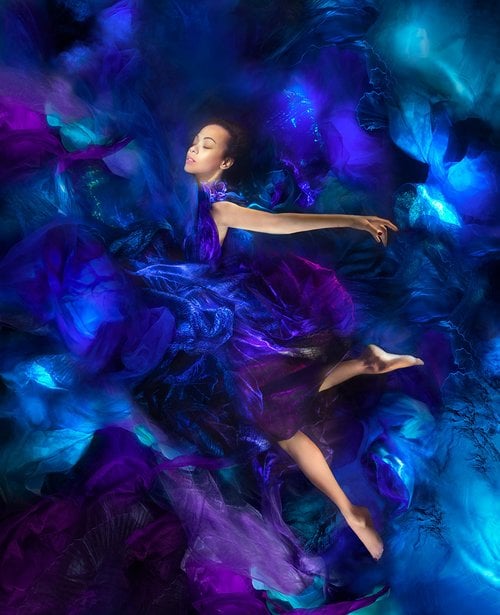 James Cameron Commissions Zoe Saldaña, Sigourney Weaver & Kate Winslet Art