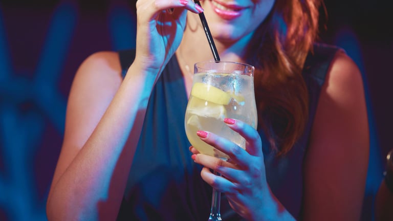 Guide to Nailing Your Cocktail Party Look with the Perfect Black Dress