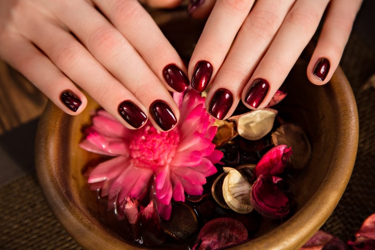 Conseils et astuces d'experts pour des mains saines et de beaux ongles