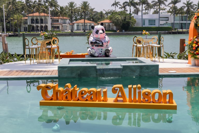 Einblicke in die glamouröse Eröffnung des Château Allison der EBH Design Group mit DJ Khaled und YG Marley!