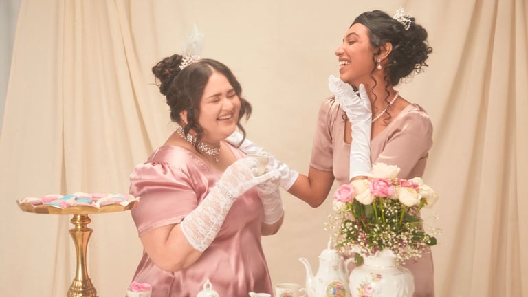 Romance da Regência: Os Melhores Looks Inspirados em Bridgerton para Mulheres