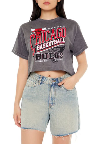 Cropped Chicago Bulls Graphic Tee