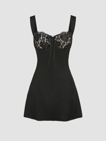 LACE SWEETHEART KNOTTED MINI DRESS