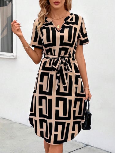 SHEIN Clasi Women's Geometric Pattern Notch Neck Short Sleeve Dress With Belt