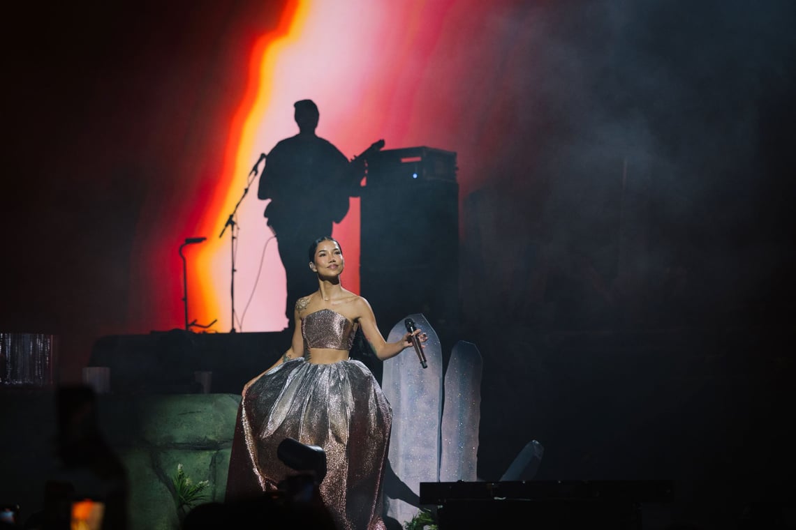 Jhene Aiko Brings The Magic To The Stage In Chicago, Il, Greensboro, Nc, & Washington D.C. For Her Headlining Arena Tour