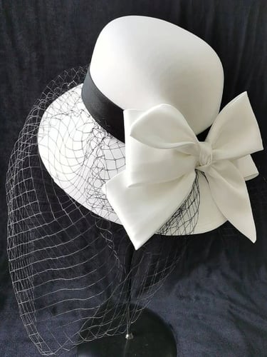 WHITE BOWKNOT MESH SOLID HAT