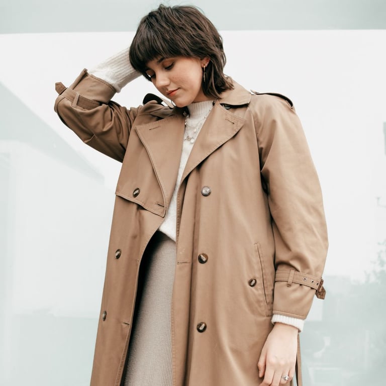 Top 10 Wardrobe Essentials Every Petite Woman Should Own
