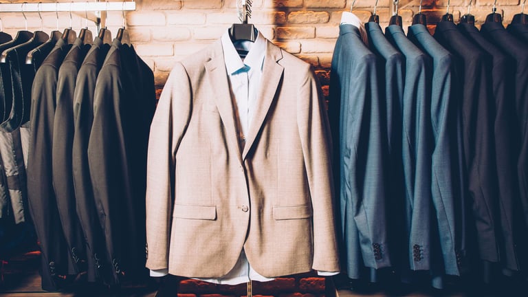 Abbigliamento semi-formale per uomo: errori comuni e come evitarli