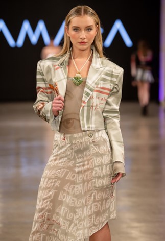 Amara Art Fashion