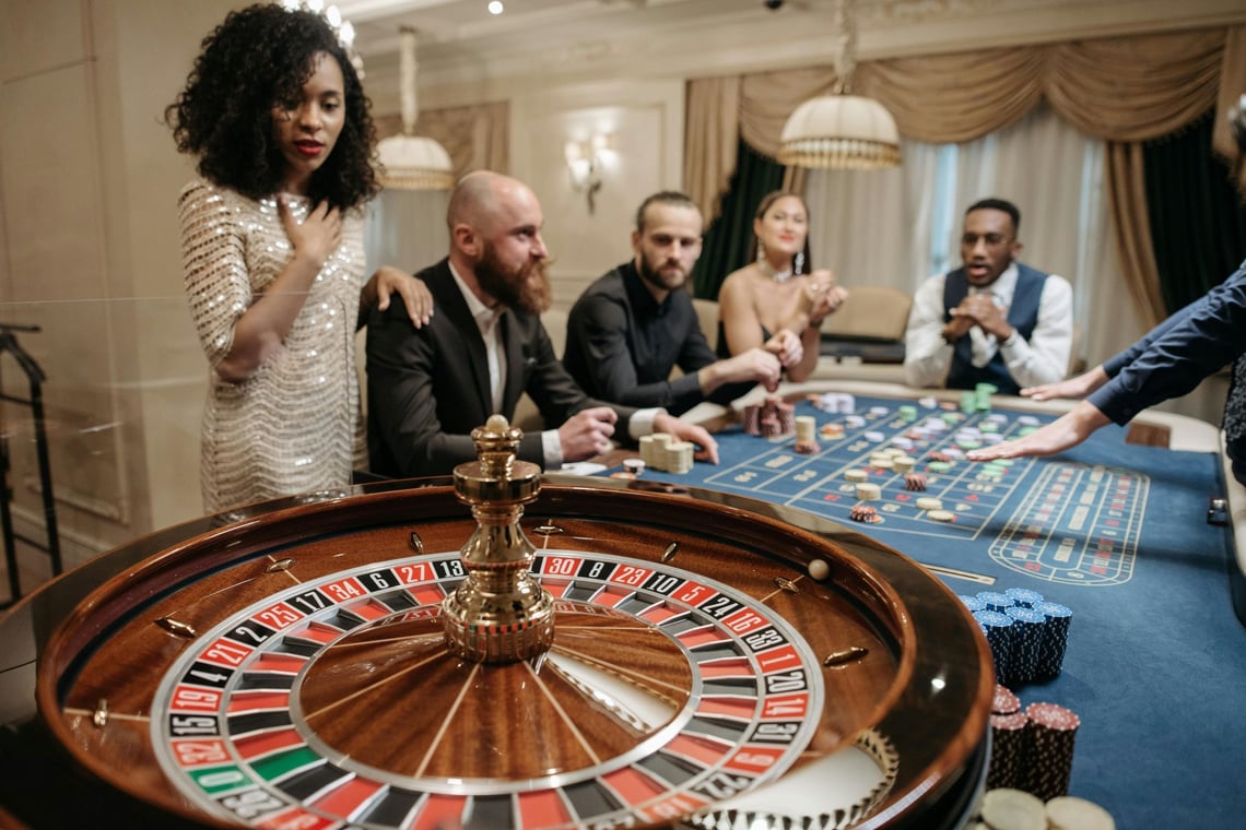 Dicas para organizar uma festa memorável com tema de casino