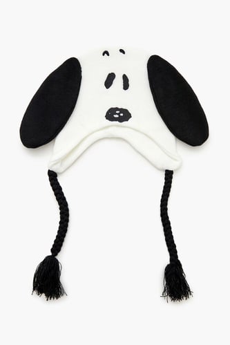 Snoopy Tassel Beanie