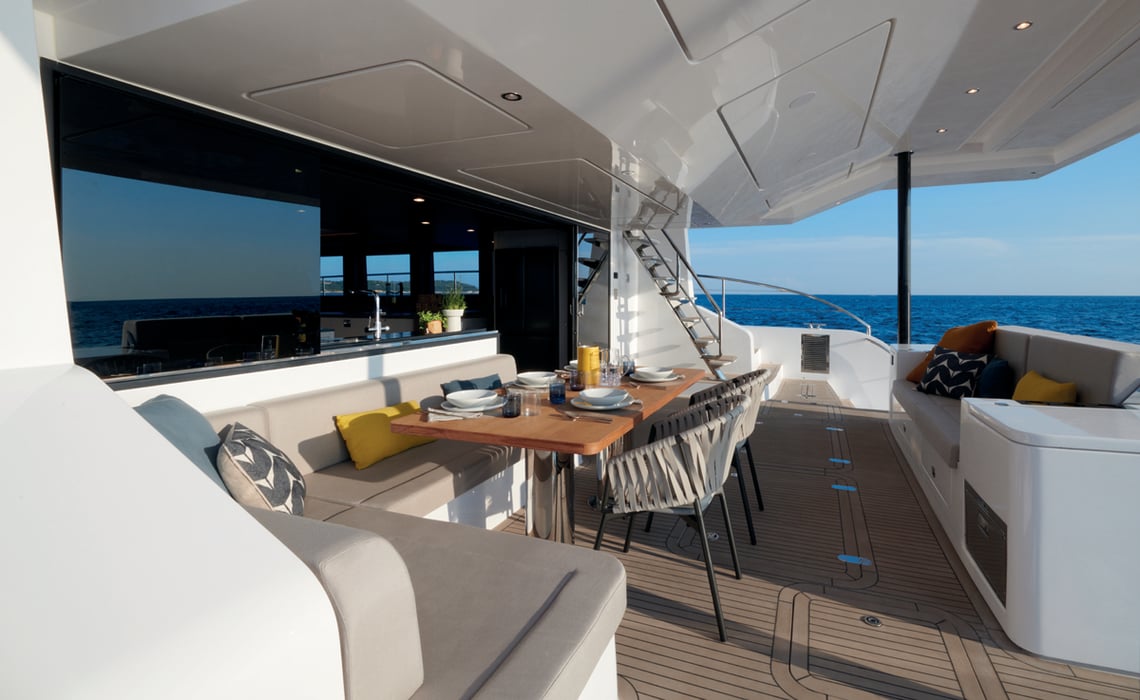 Silent Yachts: il catamarano solare elettrico SY62 Open a 3 ponti farà il suo debutto negli Stati Uniti al FLIBS 2024
