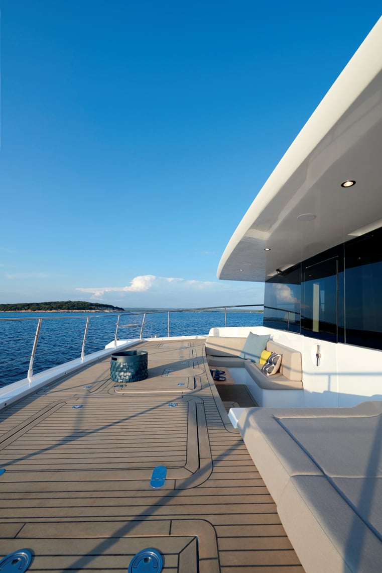 Silent Yachts: il catamarano solare elettrico SY62 Open a 3 ponti farà il suo debutto negli Stati Uniti al FLIBS 2024