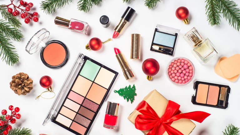 Holiday Beauty Gift Guide and Stocking Stuffers for Beauty Lovers