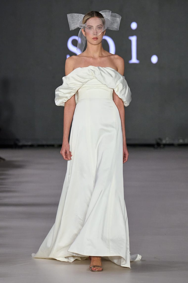soi. Marca japonesa estreia na NYFW para a coleção Primavera/Verão 2025.