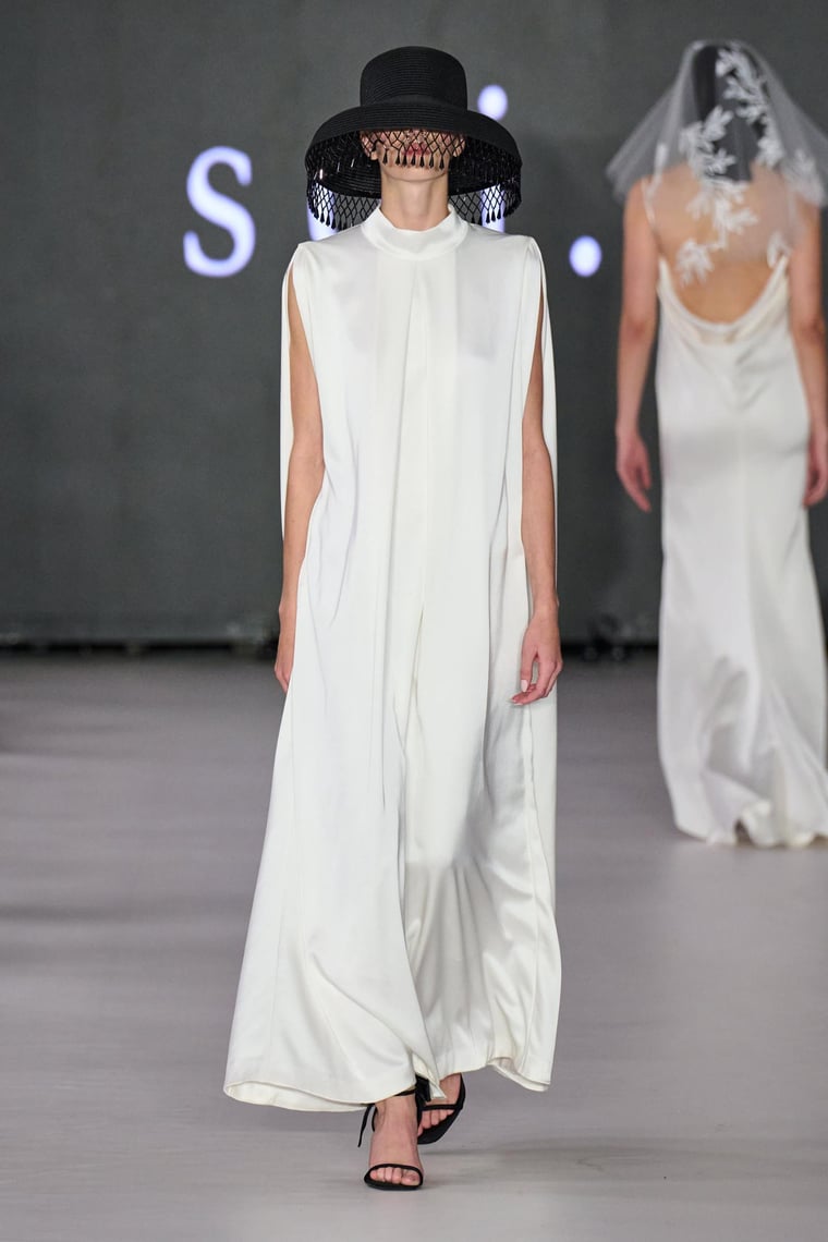 soi. Marca japonesa estreia na NYFW para a coleção Primavera/Verão 2025.