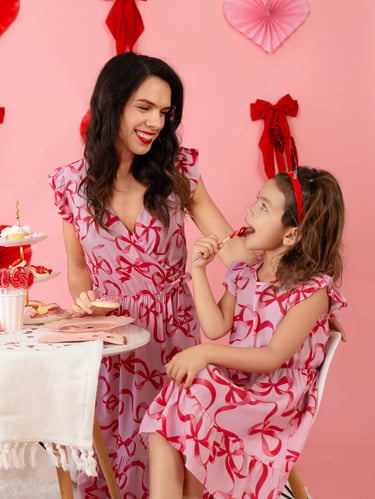 Mommy and Me Pink Valentine's Day Dress with Bow Print Ruffle-sleeve