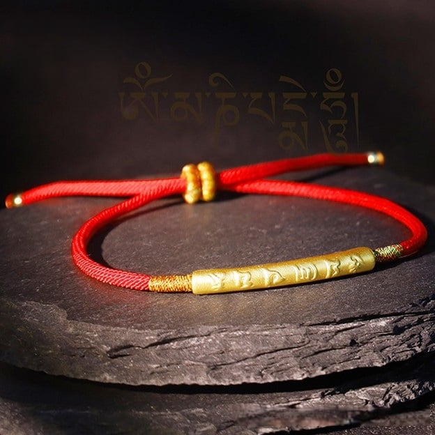 Red String Bracelet Meets Jade Necklace (1)
