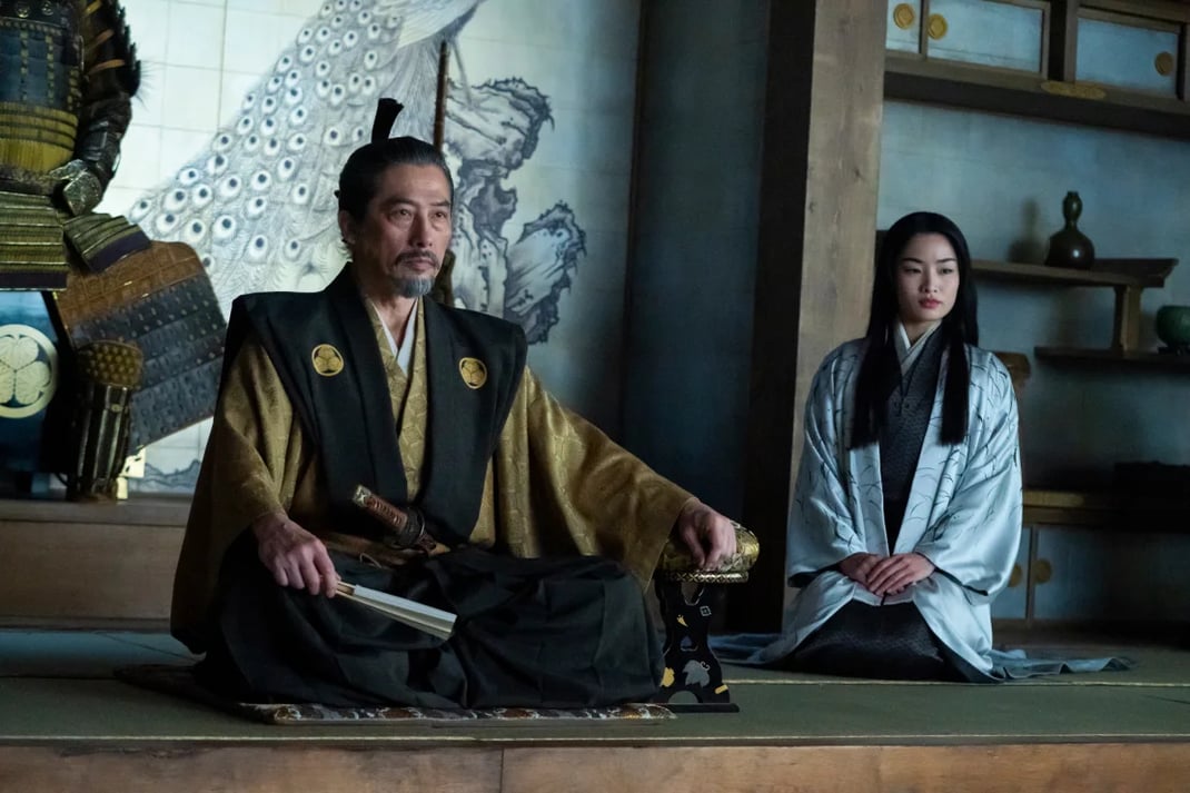 Hiroyuki Sanada and Anna Sawai in Shōgun.