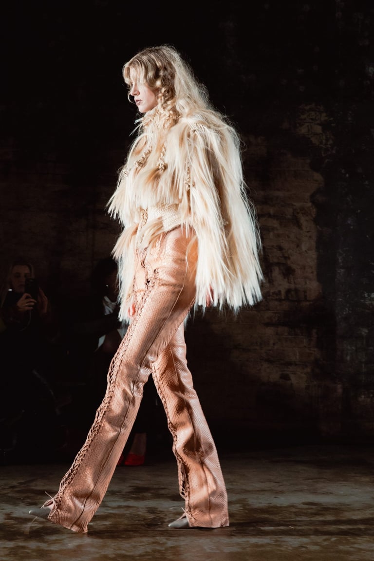 Kevin Murphy & Eugene Souleiman Weave Dark