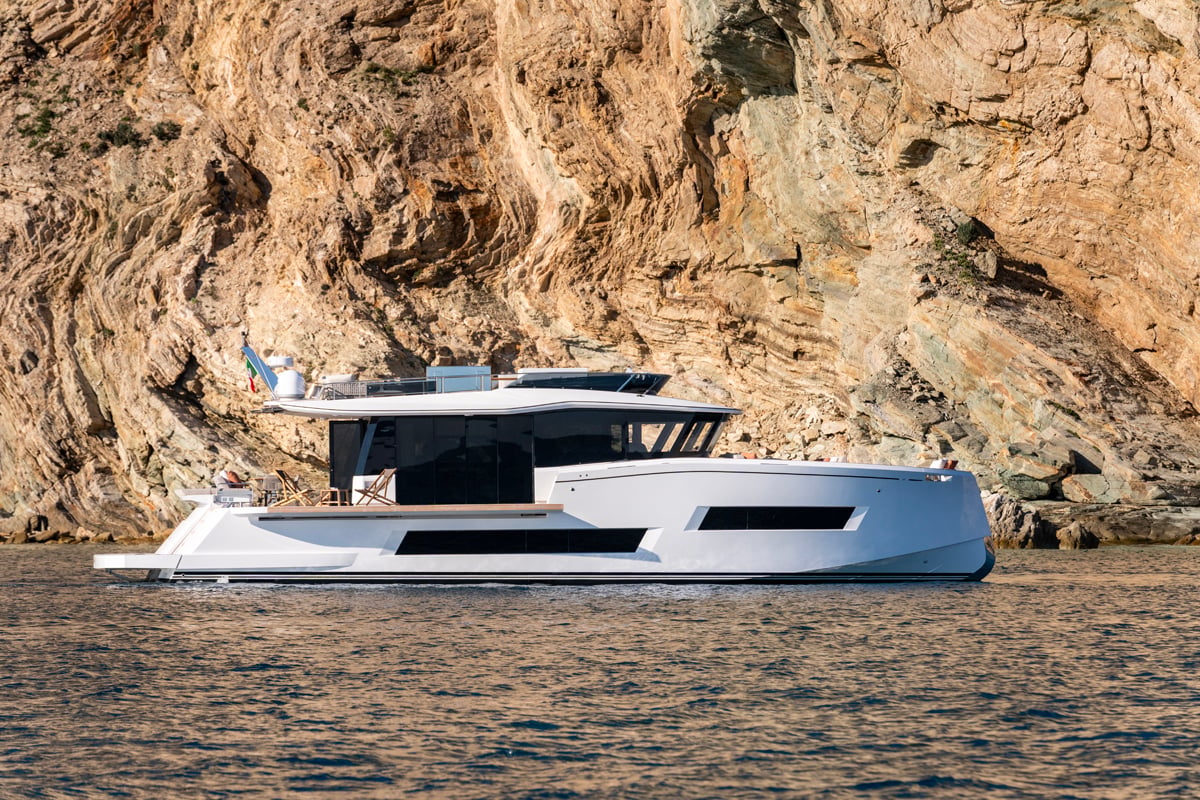 New Pardo Endurance 72 - Exterior (1)