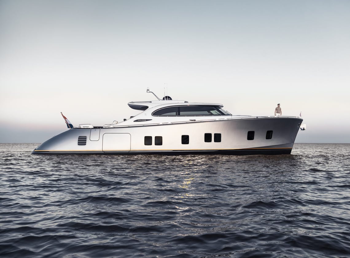 Zeelander 8’s Bespoke Exterior