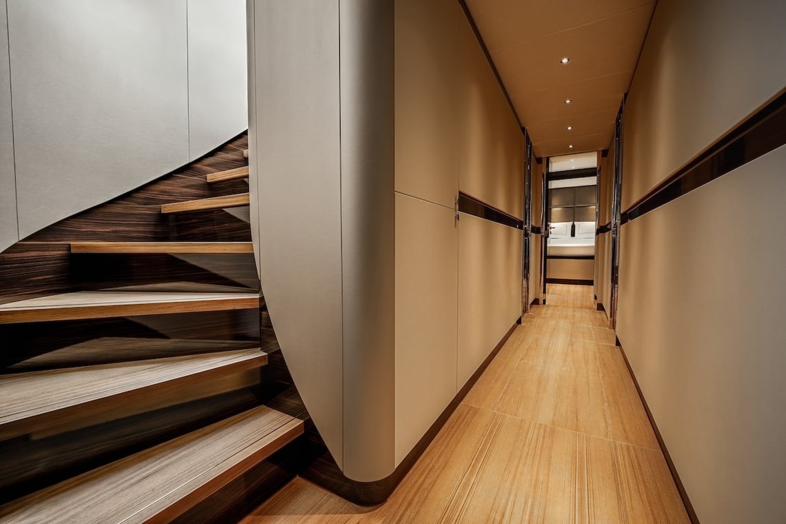 Zeelander 8’s Bespoke Interior