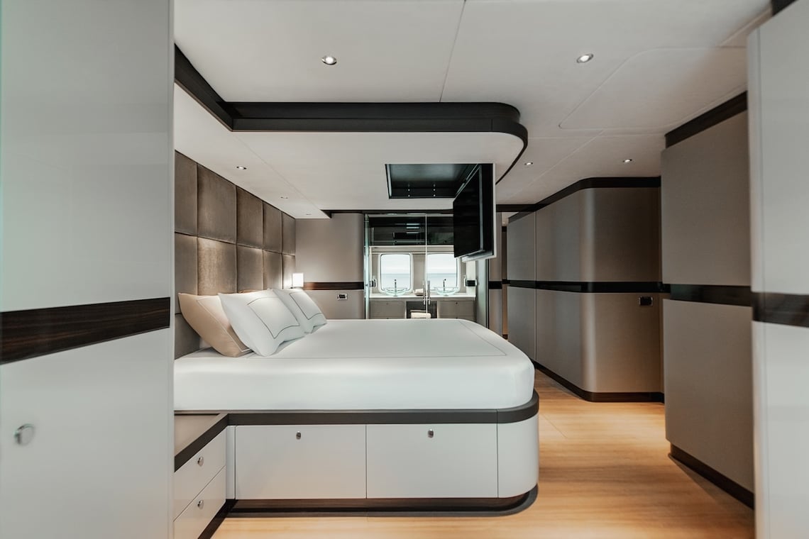 Zeelander 8’s Bespoke Interior
