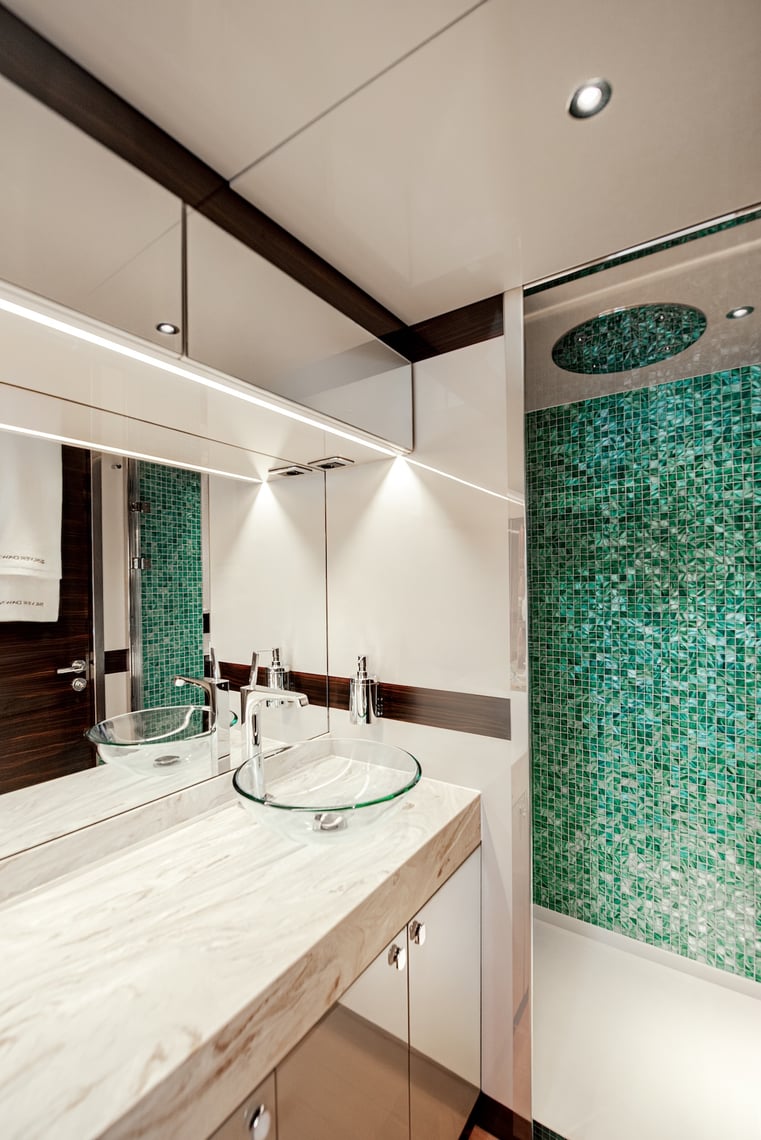 Zeelander 8’s Bespoke Interior