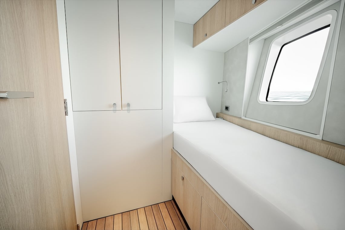 Zeelander 8’s Bespoke Interior
