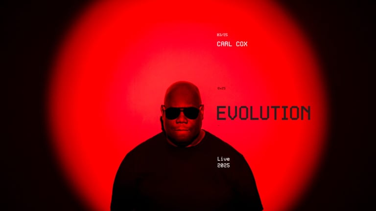 كارل كوكس يُطلق فيلم Evolution