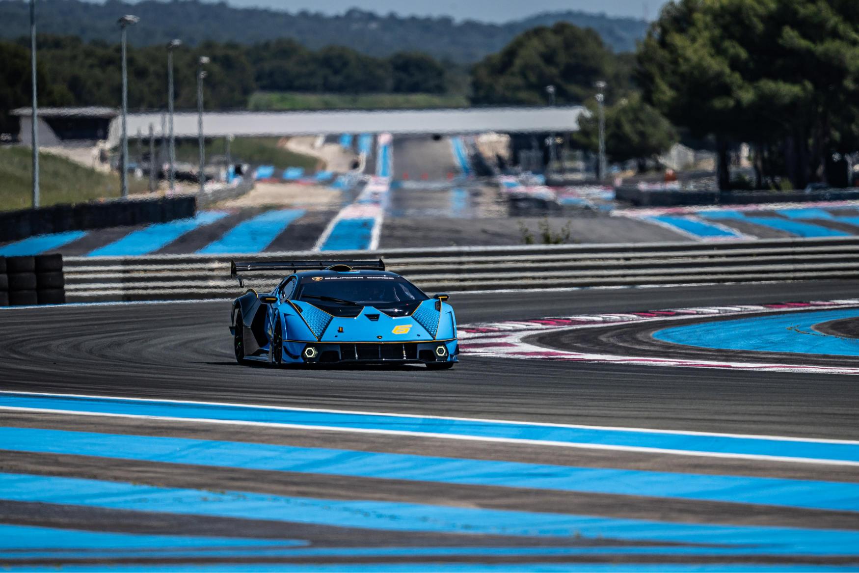 Lamborghini anuncia Essenza SCV12 2025 (6)