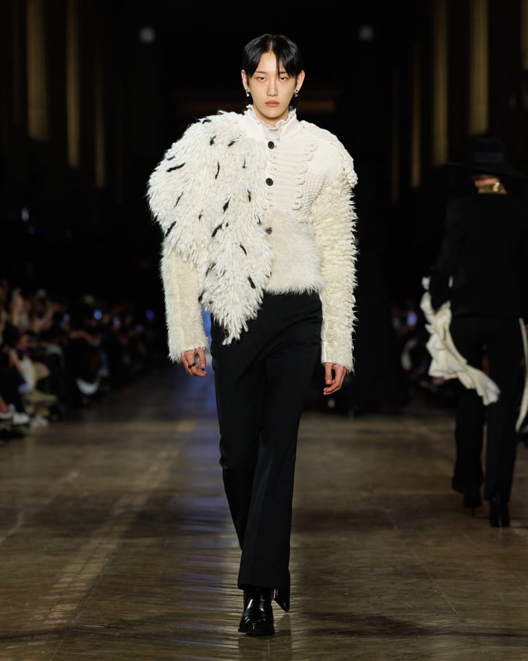 McQueen_AW25_Look_37