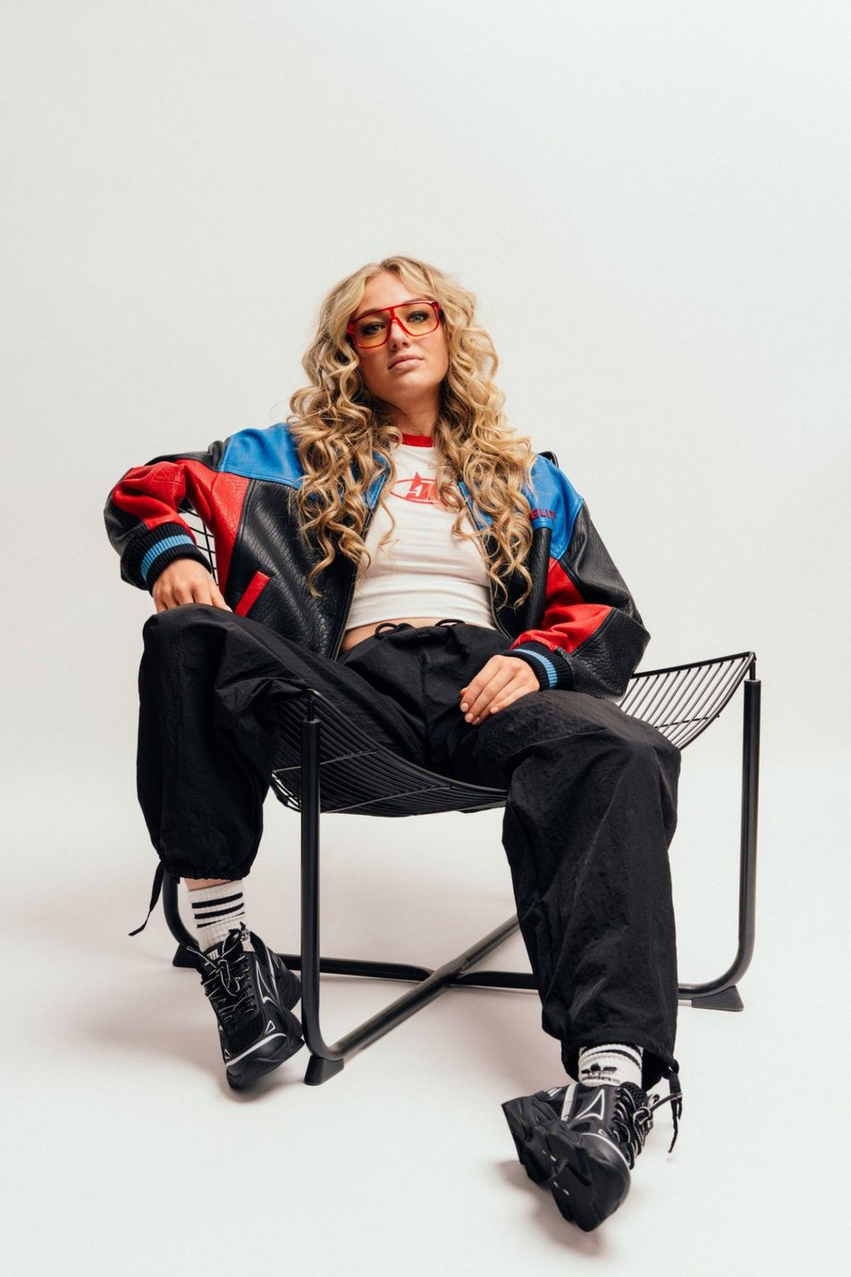 VE-RA drops her new EP ‘Dance Therapy’