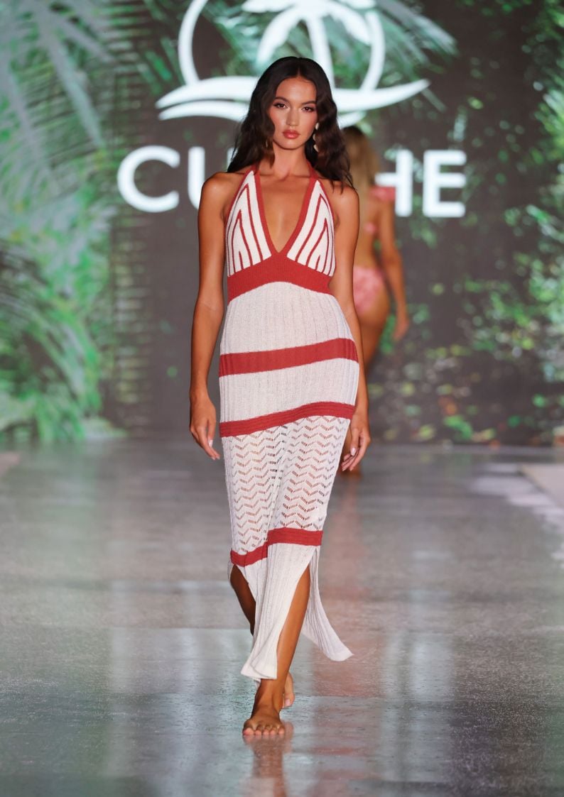 Model for Cupshe