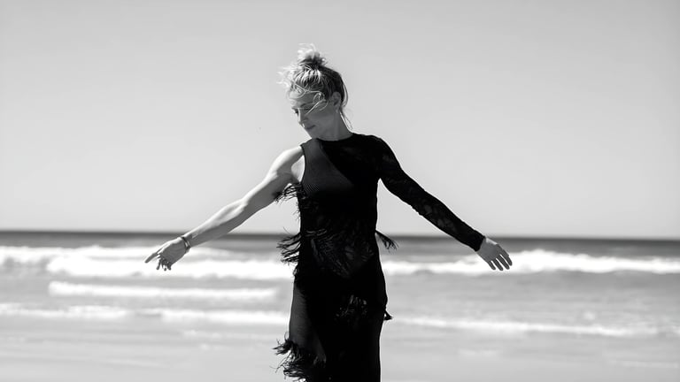 Elsa Pataky 40 Sexy Lifestyle Photos