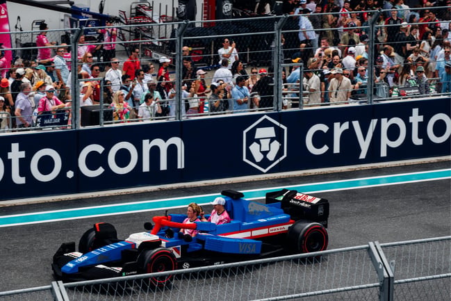 Oscar Piastri gana un emocionante Gran Premio Crypto.Com de Fórmula 1 en Miami