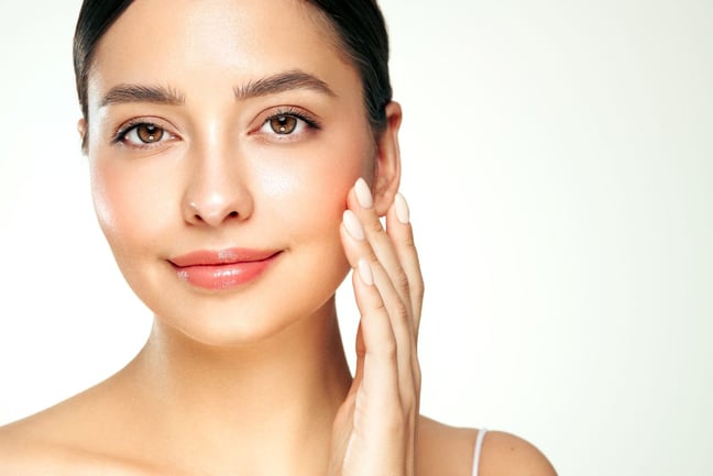 Problems Caused by a Damaged Skin Barrier and the Mechanism by Which Ceramides Aid Recovery