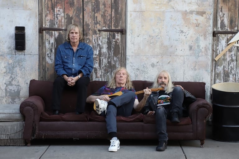 Gli Spinal Tap ed Elton John si uniscono in "Stonehenge