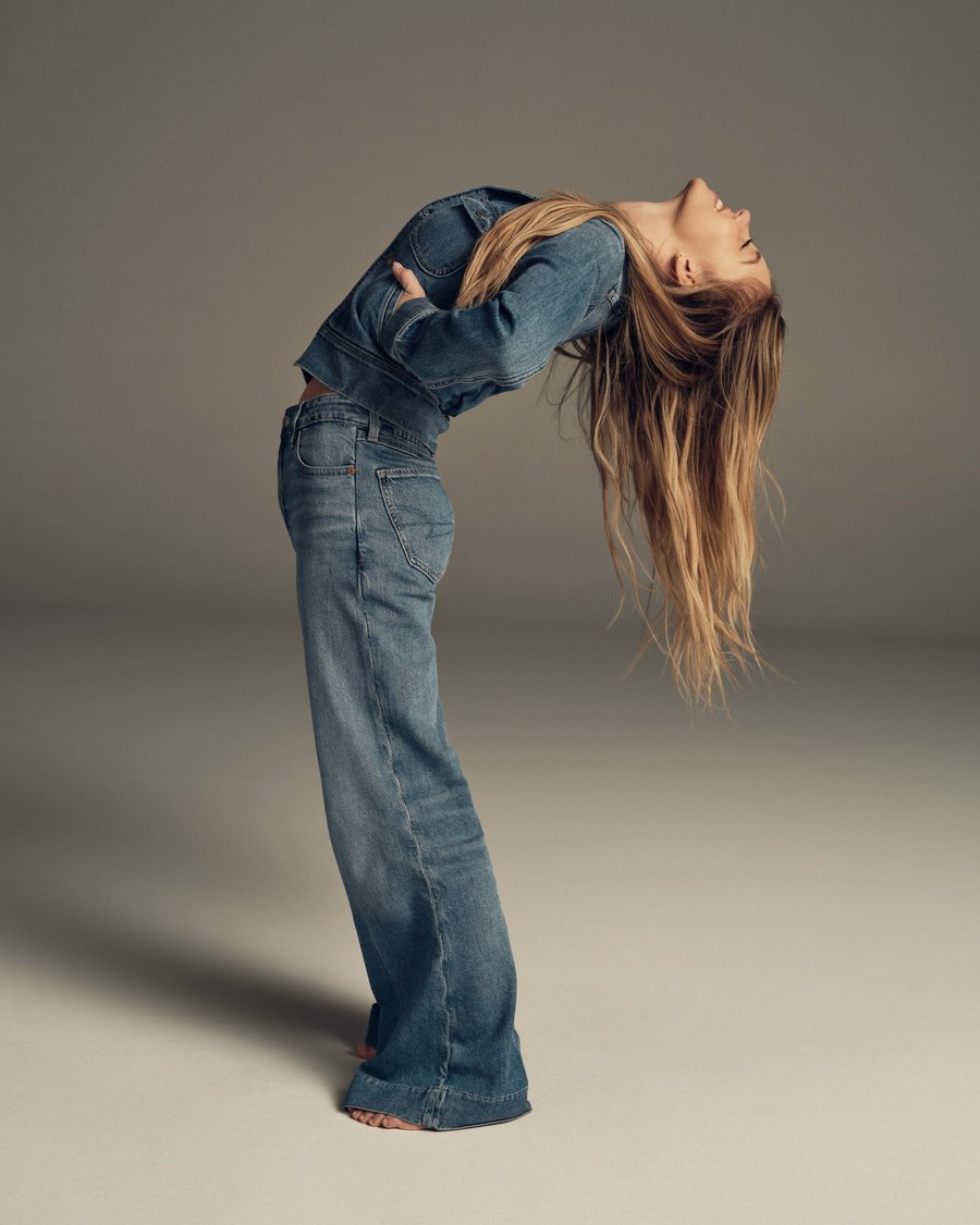 Sydney Sweeney Shines in American Eagle’s Fall 2025 Denim Campaign