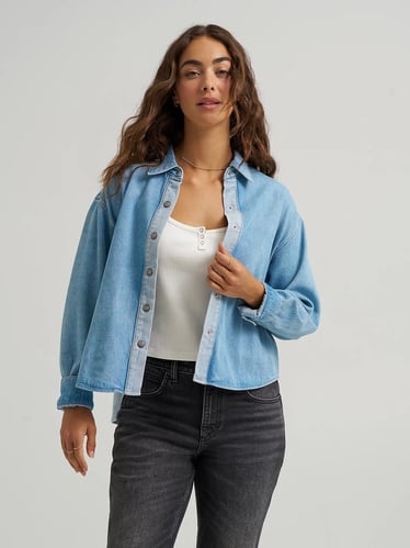 Two Toned Denim Snap Front Shirt für Frauen