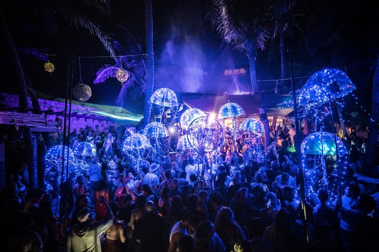 Zamna Presents Art With Me Miami At RC Cola with Disco Presents