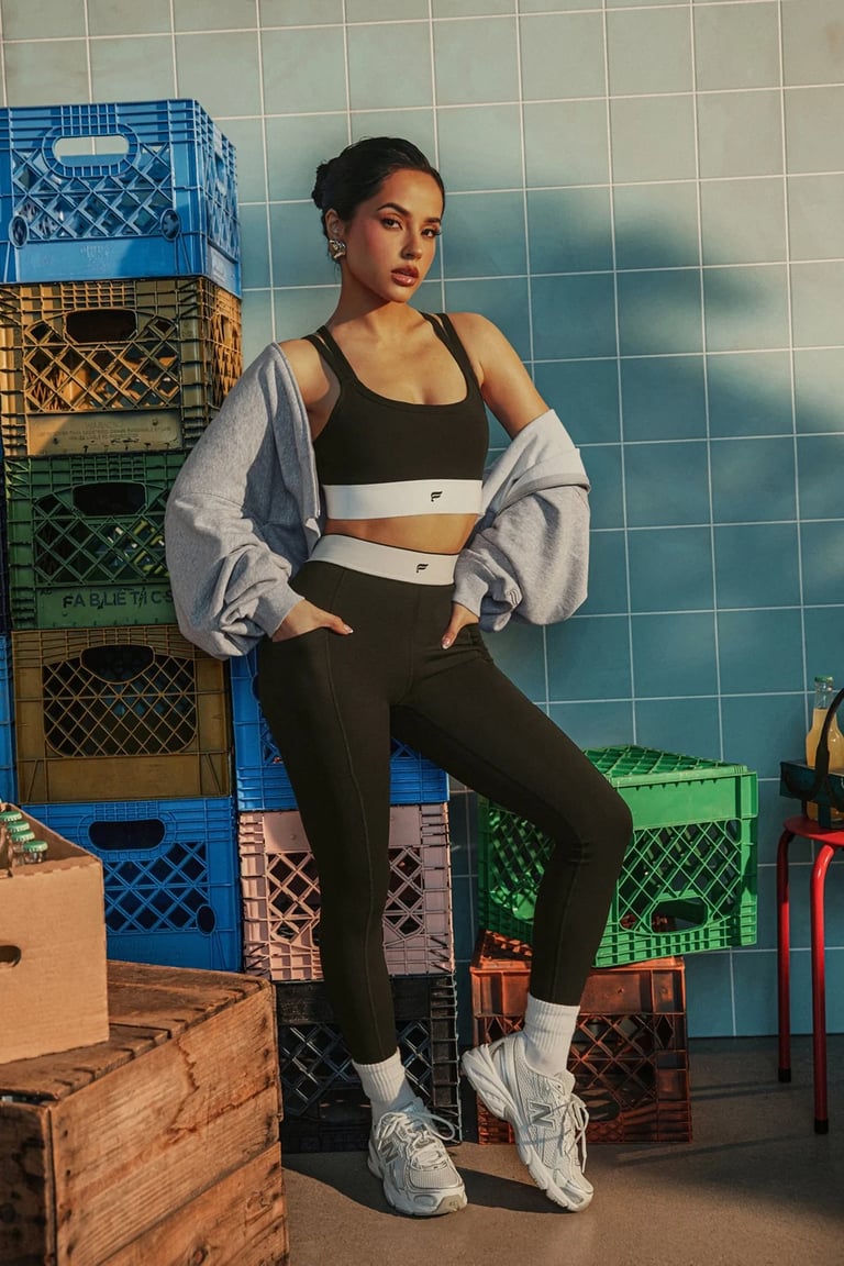 Fabletics x Becky G: Lançamento da coleção vibrante de roupa ativa de verão