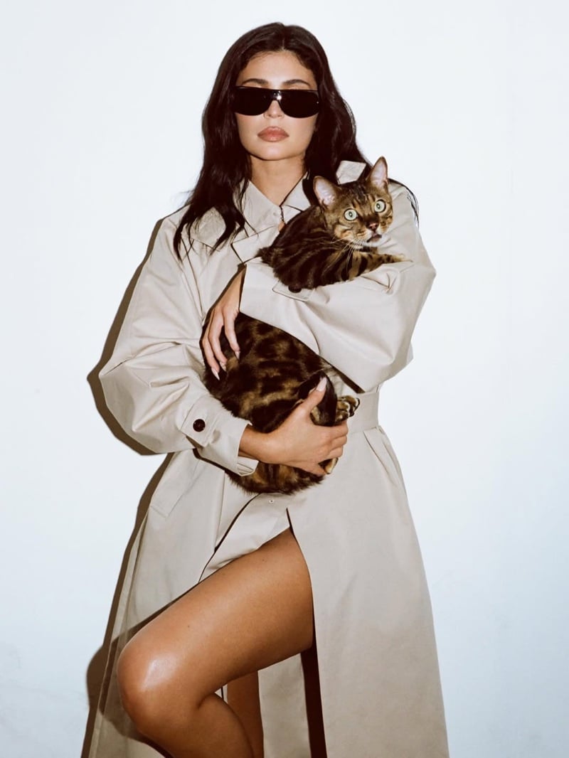 Kylie Jenner traz o limite para a coleção cápsula de Khy x HYDRA