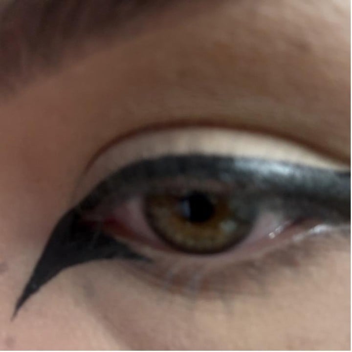 Lexa Gates pubblica "Past It