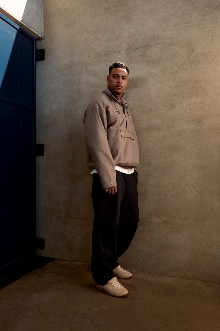 Puma X Represent: Un'ode minimalista alla cultura calcistica britannica