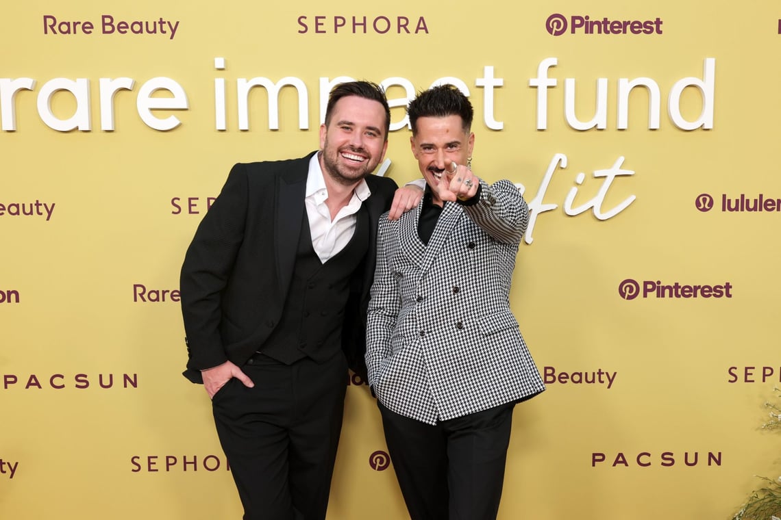 Selena Gomez presenta la tercera gala benéfica anual del Rare Impact Fund