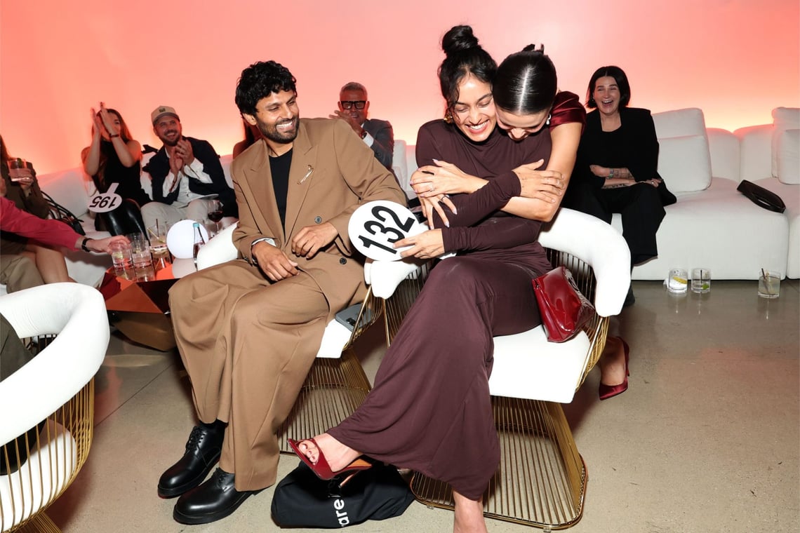 Selena Gomez presenta la tercera gala benéfica anual del Rare Impact Fund