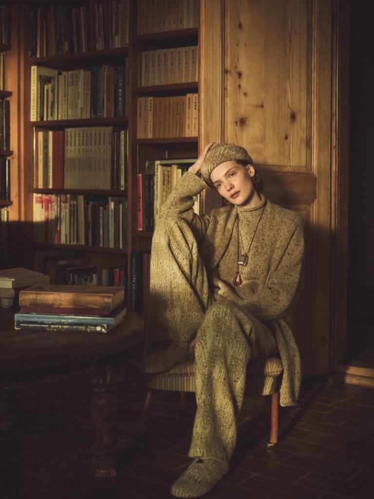 Loro Piana 2025 假日系列非常适合冬季穿着。
