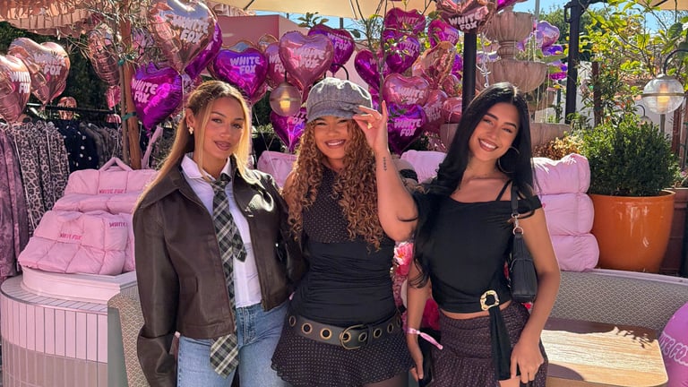 White Fox Boutique festeggia 12 anni con un evento ricco di star presso Chez Mia a West Hollywood